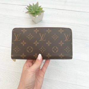 Louis Vuitton 2021 Zippy Long Wallet Monogram Rose Ballerine